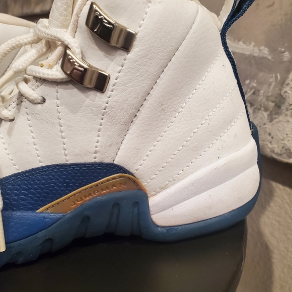GUC Air Jordan retro 12 youth 4.5 women 6 - Picture 3 of 9
